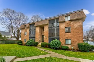 35 Washington St #5
