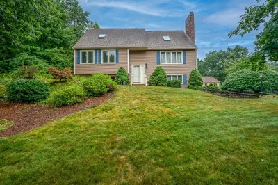 15 Bluegrass Lane 1