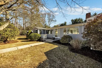 9 Sand Hill Ln 1