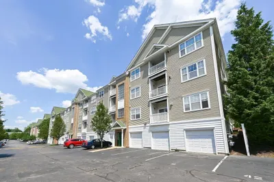 84 Mill St #304 1