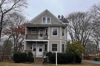 89 East St #2