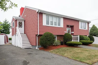 30 Abruzzi St