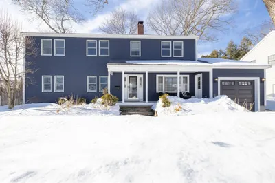 60 Douglas Rd
