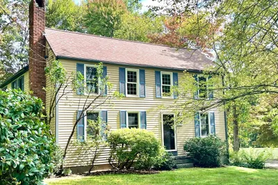 10 Karen Ave 1