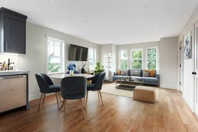 329 Columbia Rd #3 1