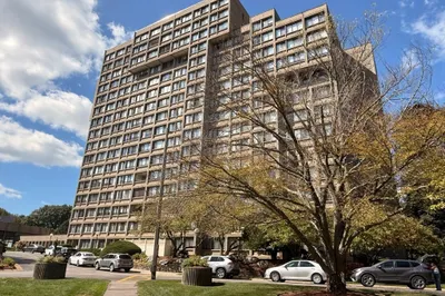 250 Hammond Pond Pkwy #1002N