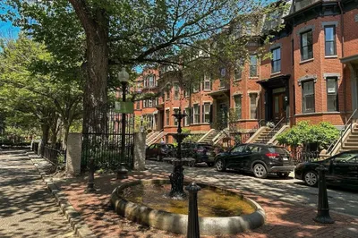 12 Braddock Park #1