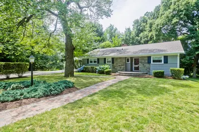 45 Mayfair Dr 1
