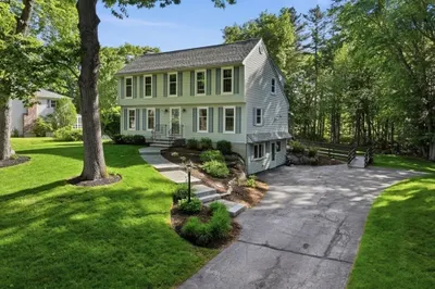 7 Brookside Court 1