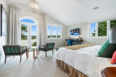 88 Little Neck Road 1