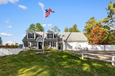 375 Little Sandy Pond Rd 1