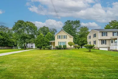 400 Pleasant St