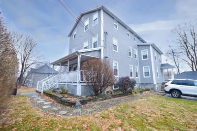 3 Hunnewell St 1