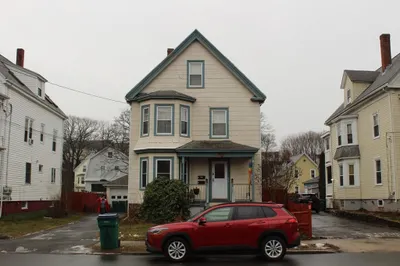 548 Eastern Ave #1