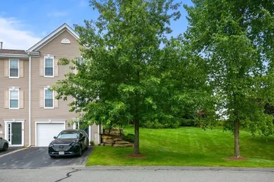 77 Buttercup Ln #77 1