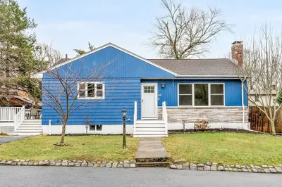 60 Goshen Rd