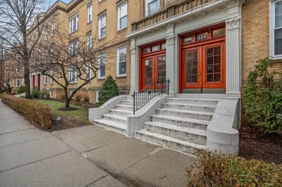 132 Sewall Ave #B
