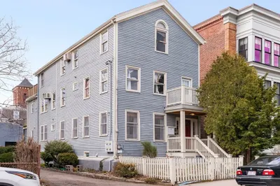 41 Essex St #1