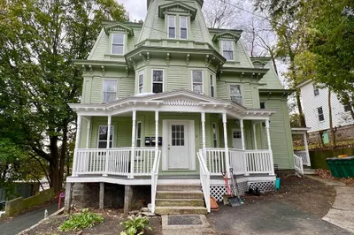 12 Saari Pkwy #1 1
