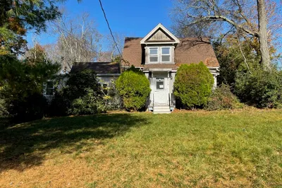70 Gill St 1