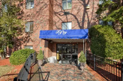 50 Water St #21