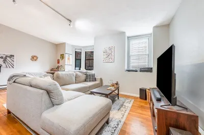 102 E Brookline St #4