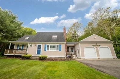 37 Sandra Way