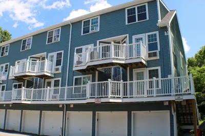 312 Water St #32
