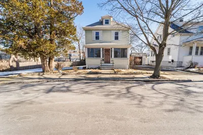 51 Paine St