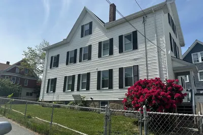 376 Summer St 1