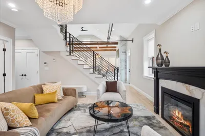 140 Middlesex St #3 1