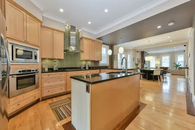62 Sawyer Ave #1