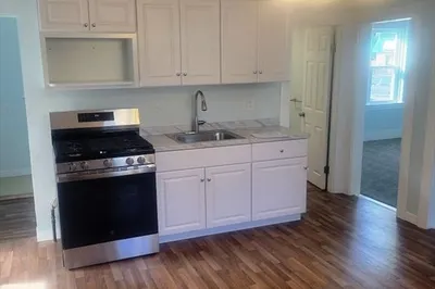 114 Hampson Street #1st Floor