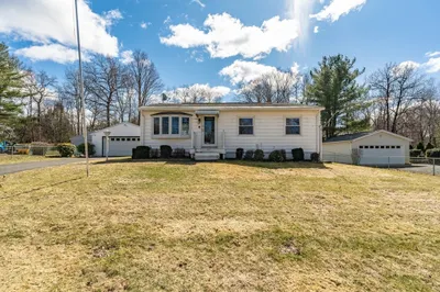 93 Overlook Dr
