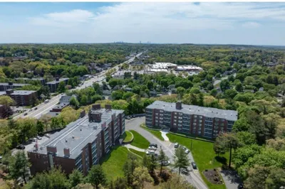 5 Stonehill Dr #2E 1