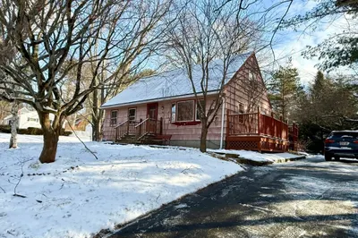 58 Arnold Rd