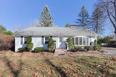 395 Hollis Rd 1