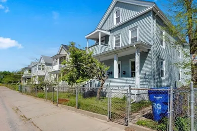 88 Tyler St 1