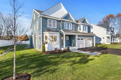 6 Callahan Drive 1