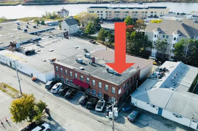 11-17 Newbury St 1