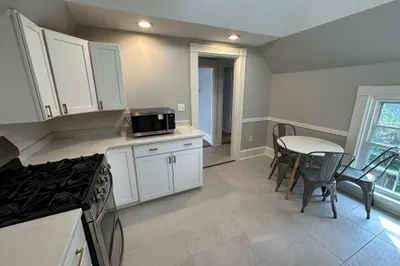 18 Maple Street #1 1