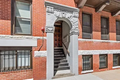 8 Battery Street #8