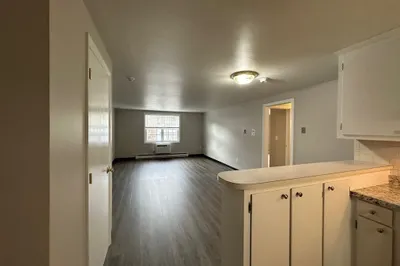 7 Bayberry Rd #7F 1