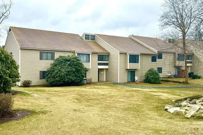 7 Thayer Pond Drive #12 1