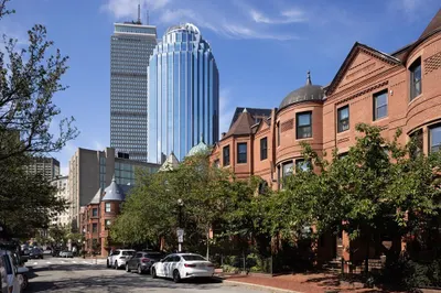 251 West Newton 1
