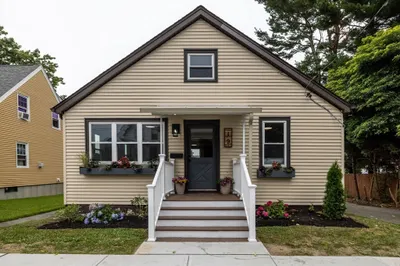 19 Bolton Rd