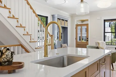 33 Landy Ave 1