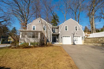 238 Warren Rd 1