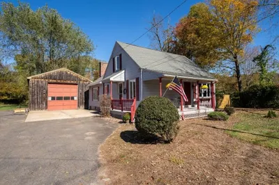 755 Main St 1