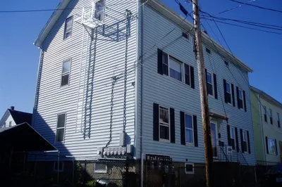 23 Brow St #1E